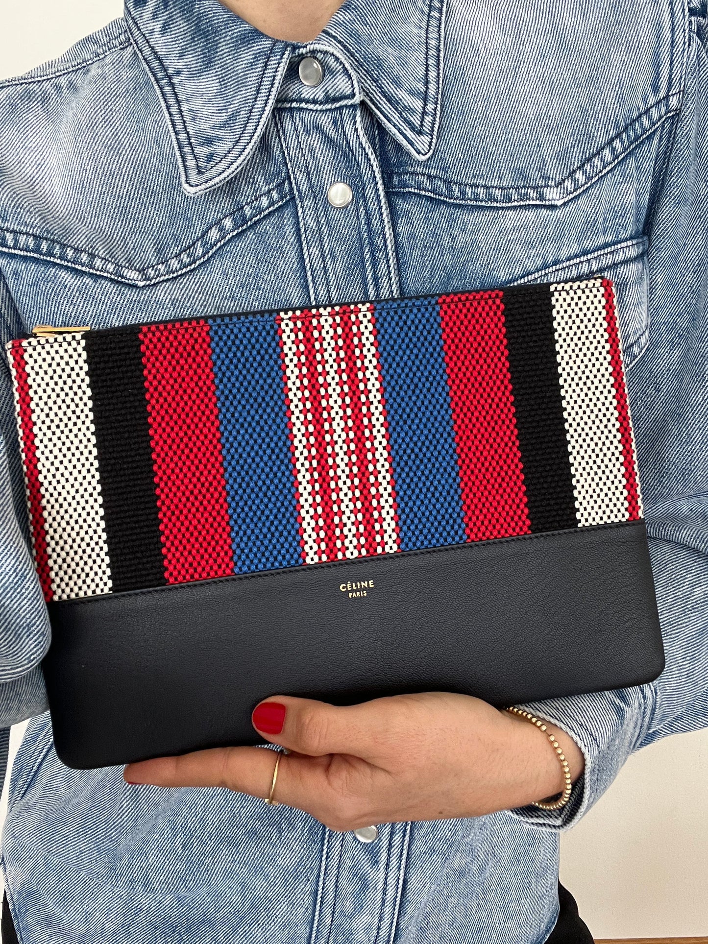 SOLO CLUTCH POUCH IN STRIPED CANVAS