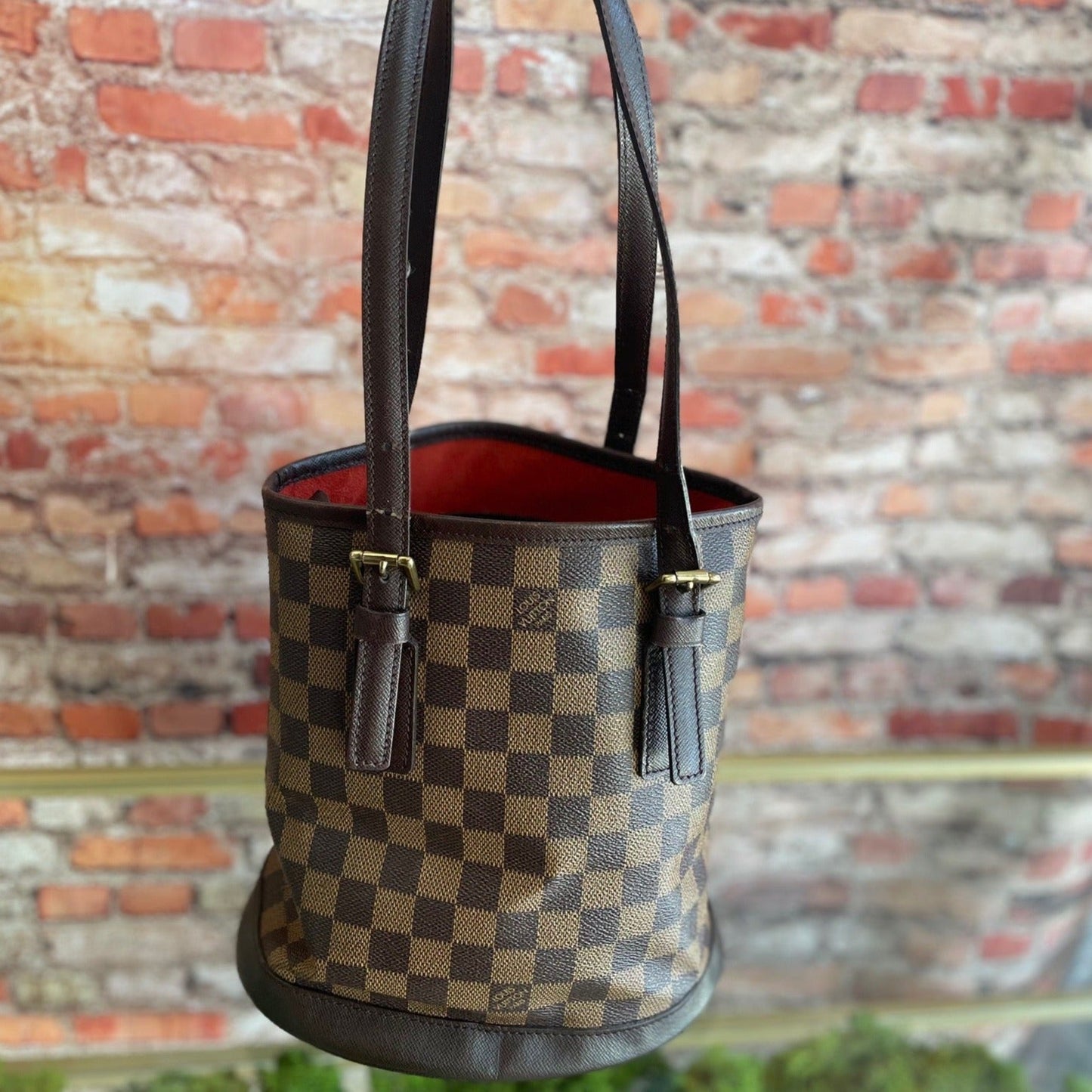 Louis Vuitton Marais Bucket Bag Damier