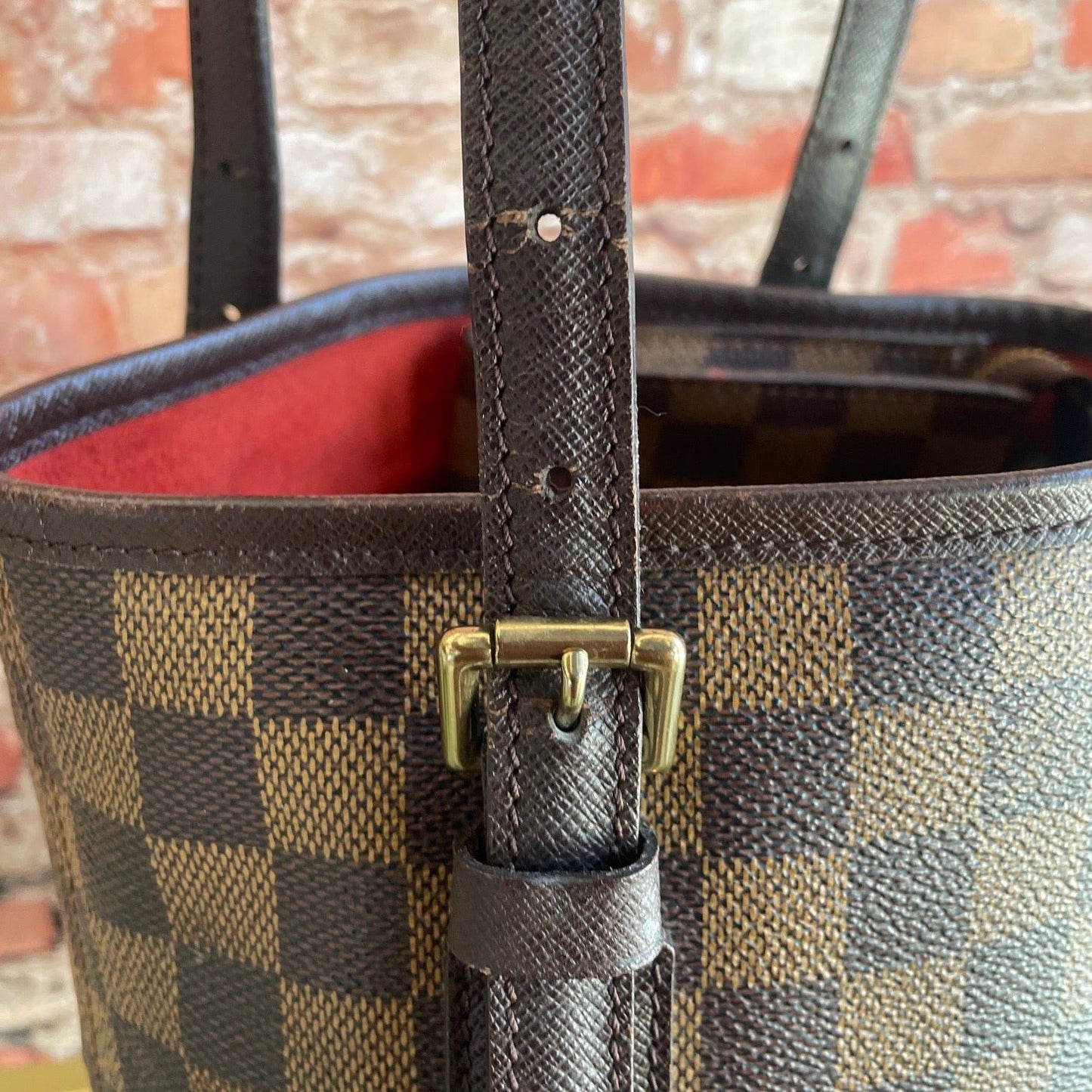 Louis Vuitton Marais Bucket Bag Damier