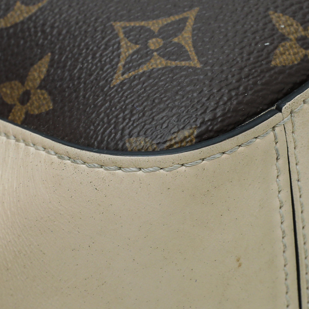 Louis Vuitton Monogram Creme Saintonge Bag