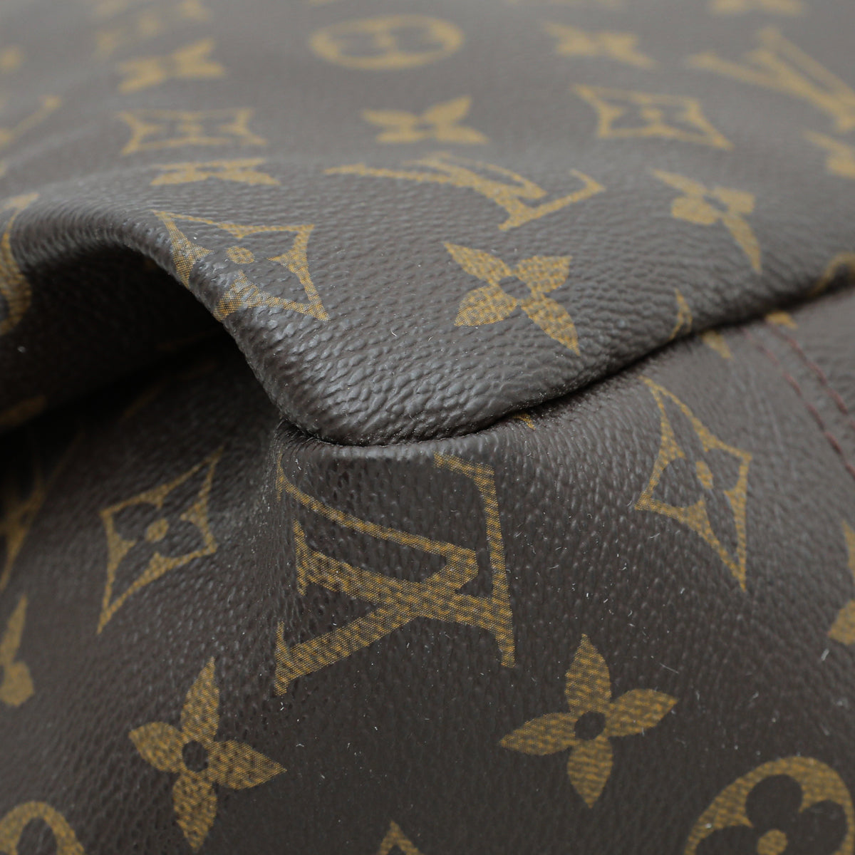 Louis Vuitton Monogram Artsy MM Bag