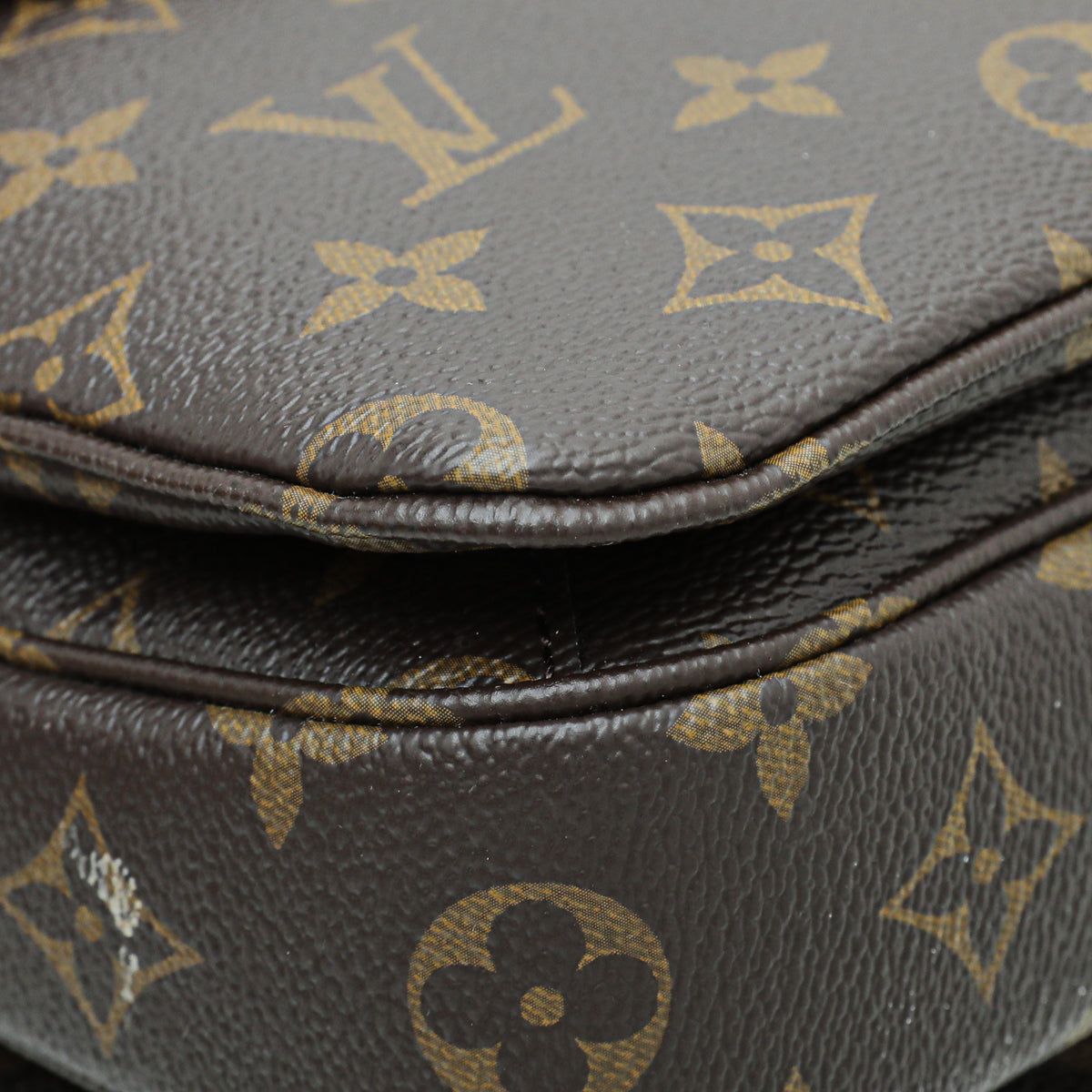 Louis Vuitton Monogram Pochette Metis Bag