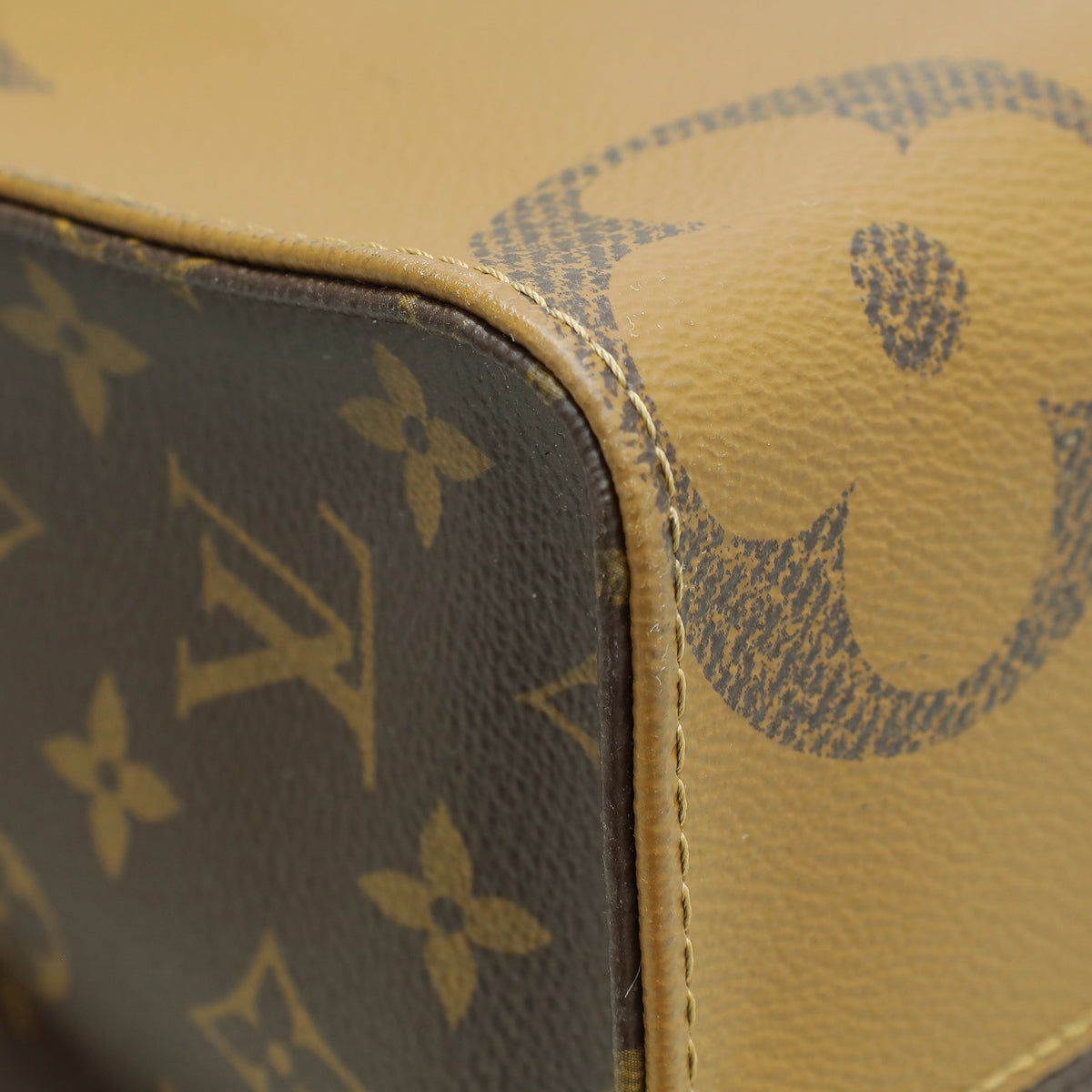 Louis Vuitton Monogram Reverse Onthego MM Bag