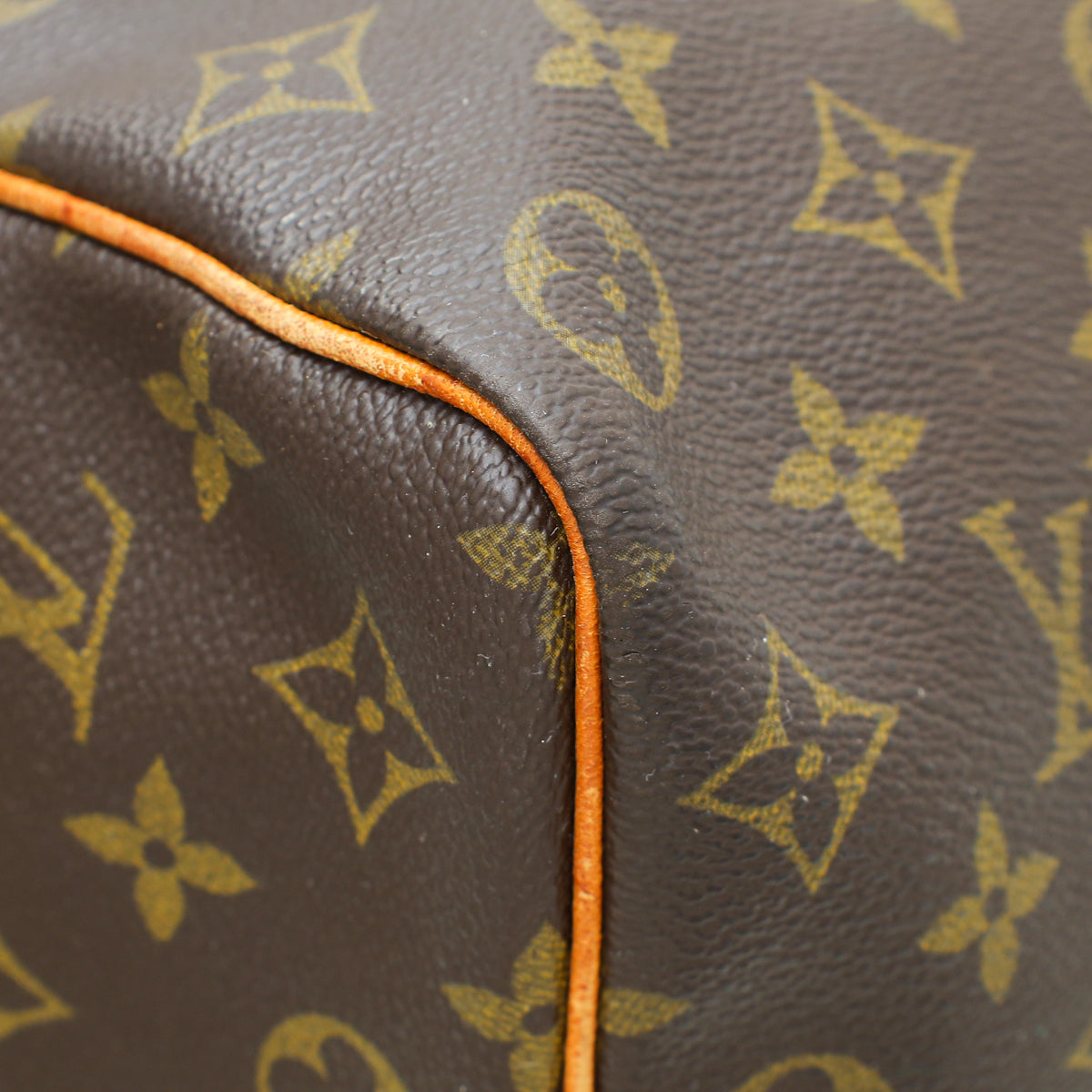 Louis Vuitton Monogram Keepall 50 Bag