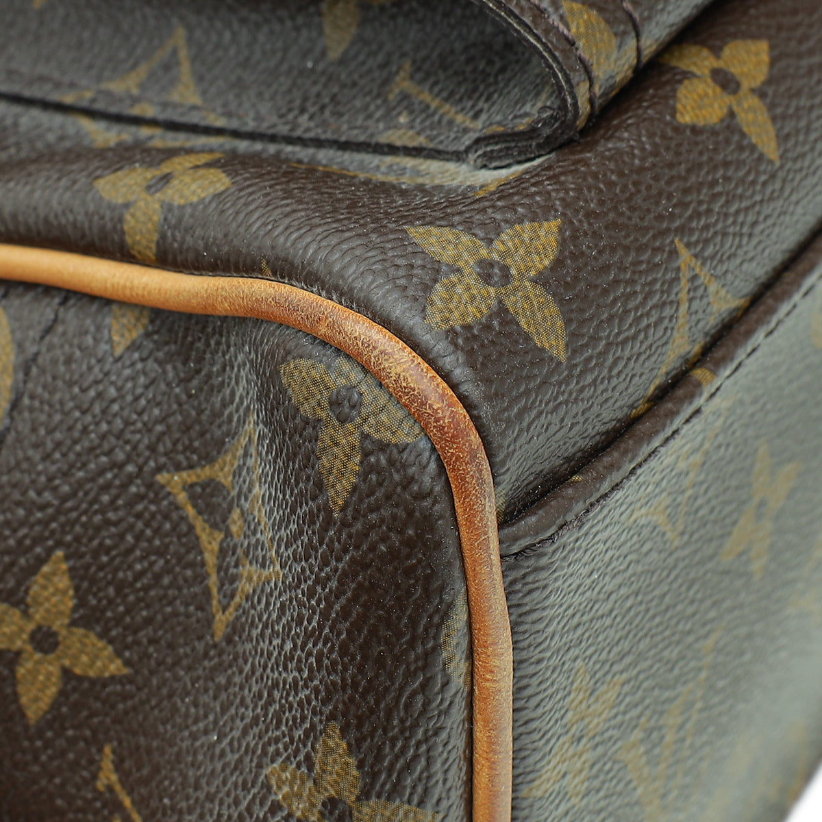 Louis Vuitton Monogram Manhattan GM Bag