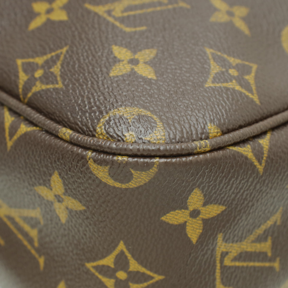 Louis Vuitton Monogram Sac Bosphore Bag