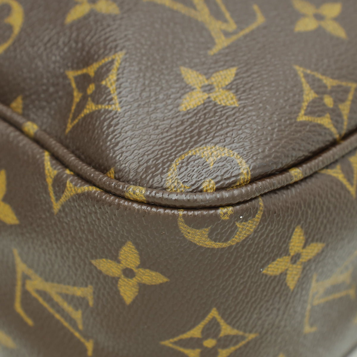 Louis Vuitton Monogram Sac Bosphore Bag