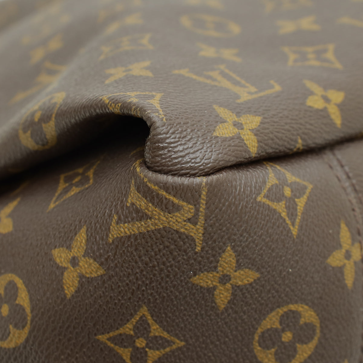 Louis Vuitton Brown Monogram Artsy MM Bag