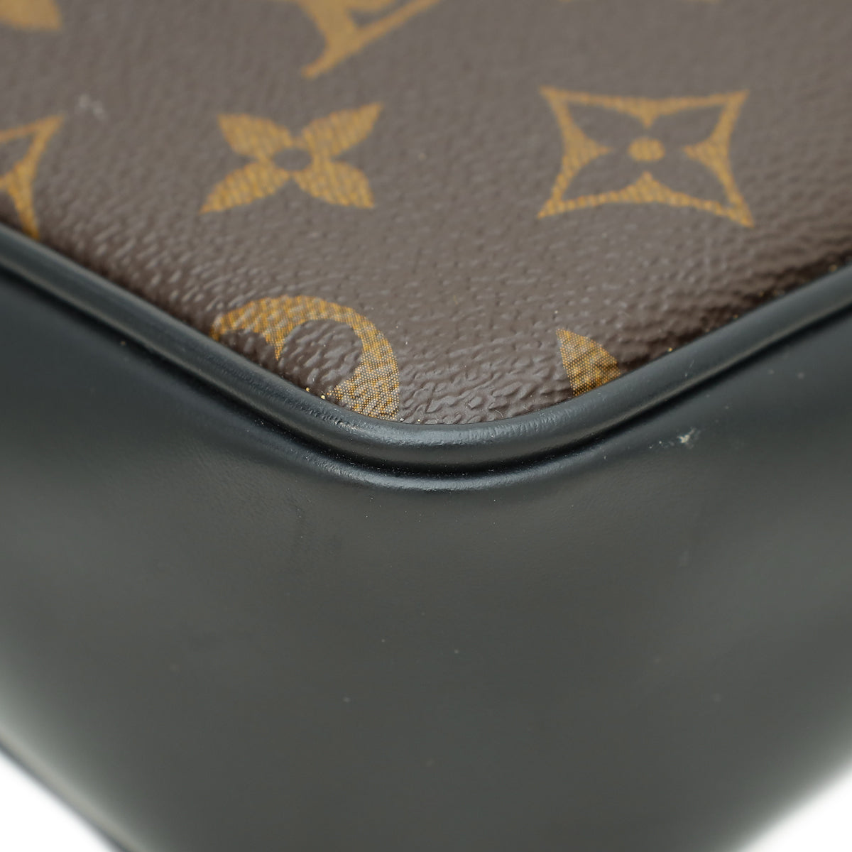 Louis Vuitton Monogram Macassar Kasai Clutch