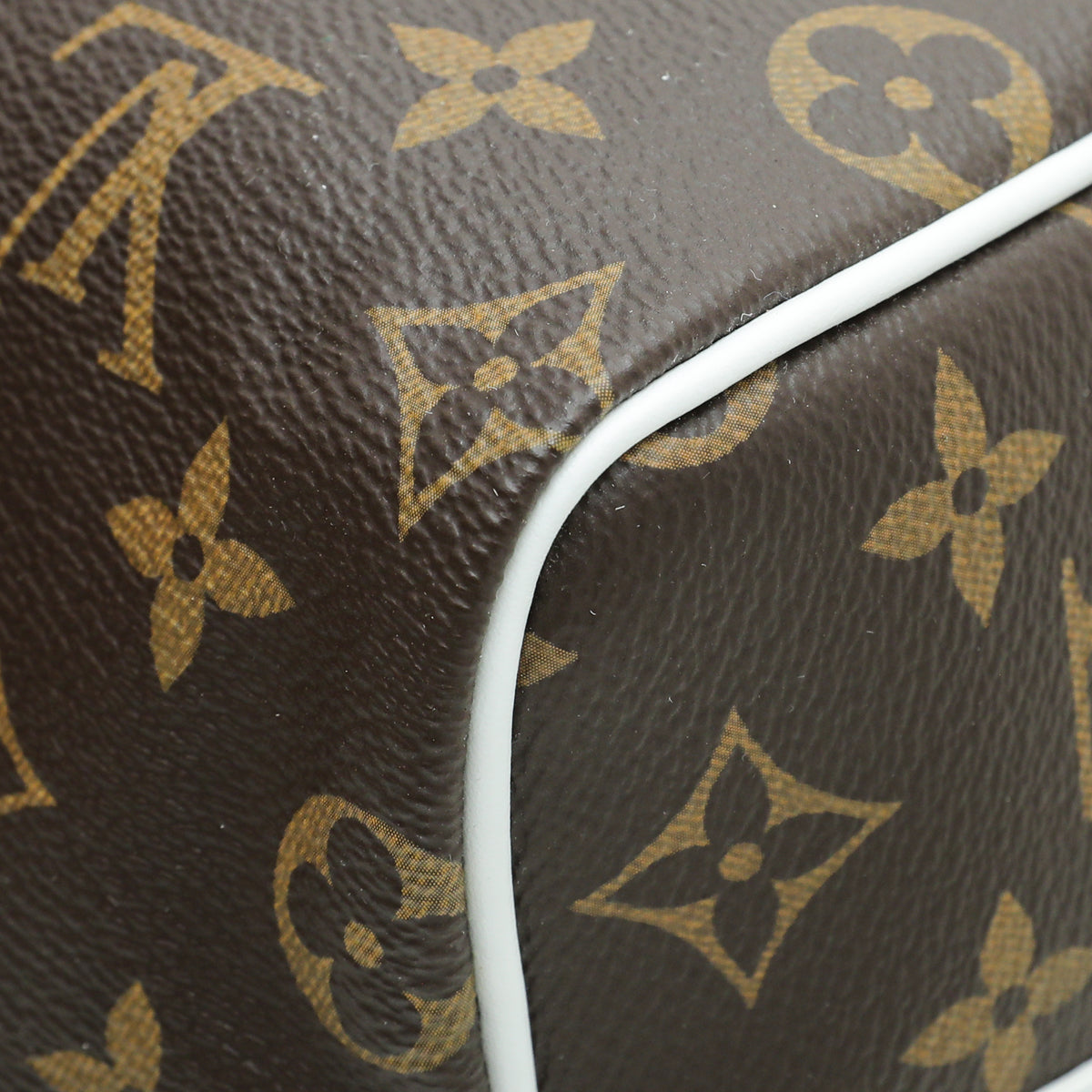 Louis Vuitton Monogram White Sporty Speedy Bandouliere 25 Bag