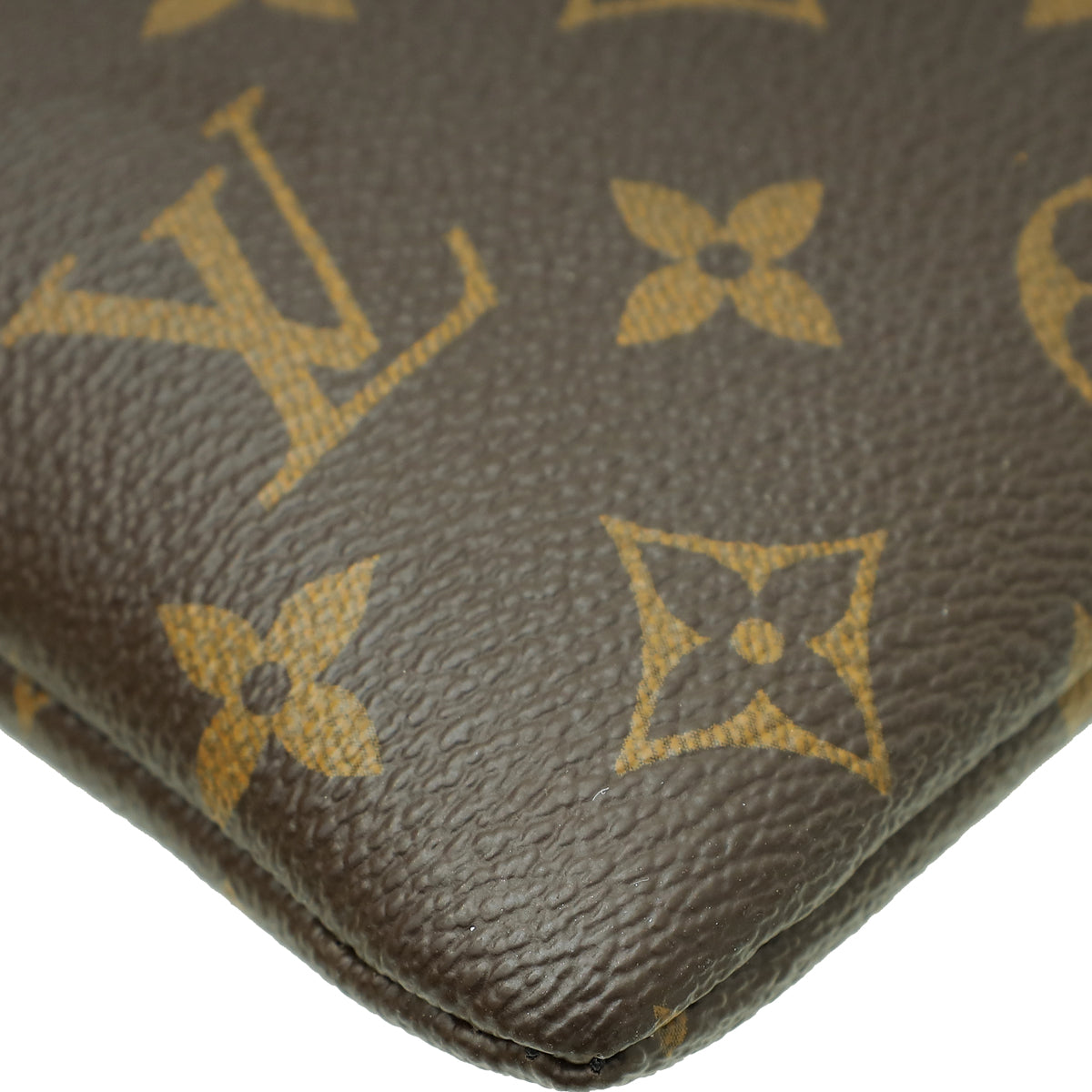 Louis Vuitton Monogram Noir Daily Pouch