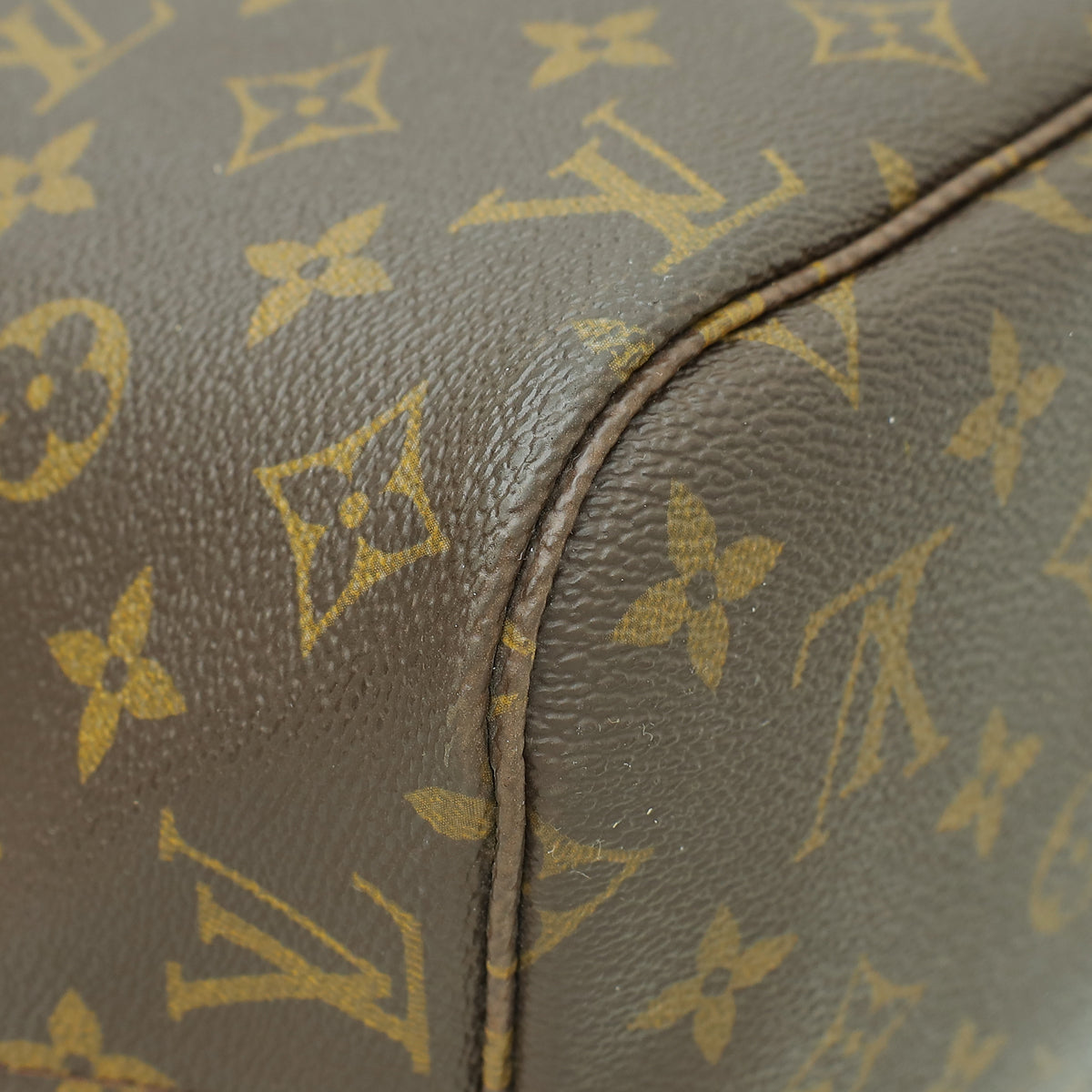 Louis Vuitton Monogram Neverfull MM Bag