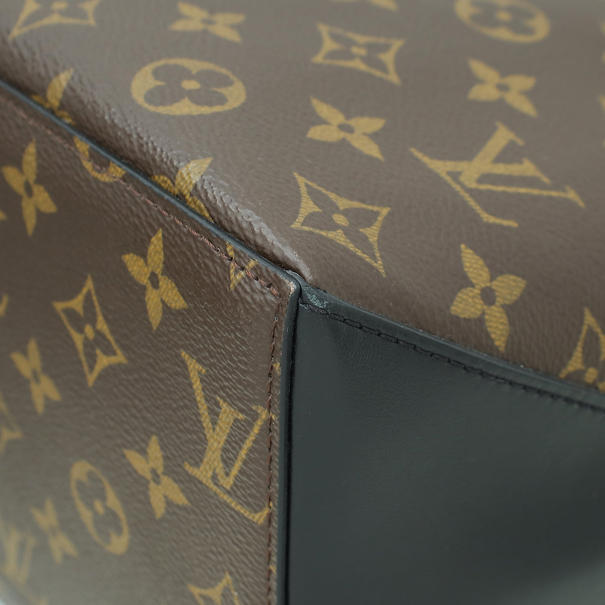 Louis Vuitton Monogram Black Week-end Tote GM Bag