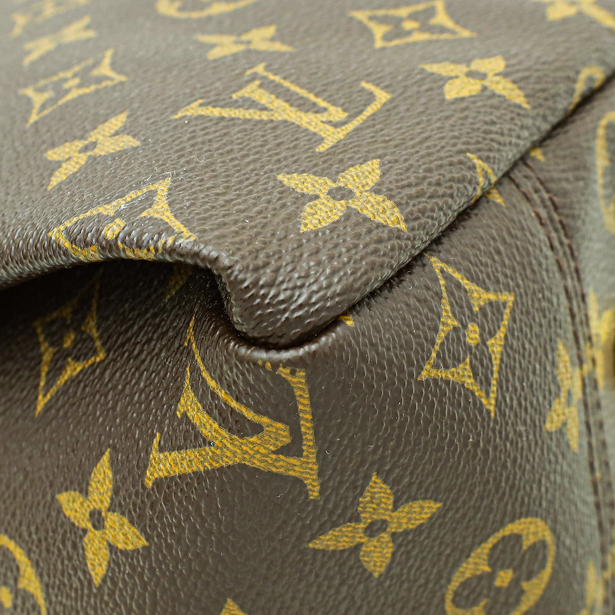 Louis Vuitton Monogram Artsy MM Bag