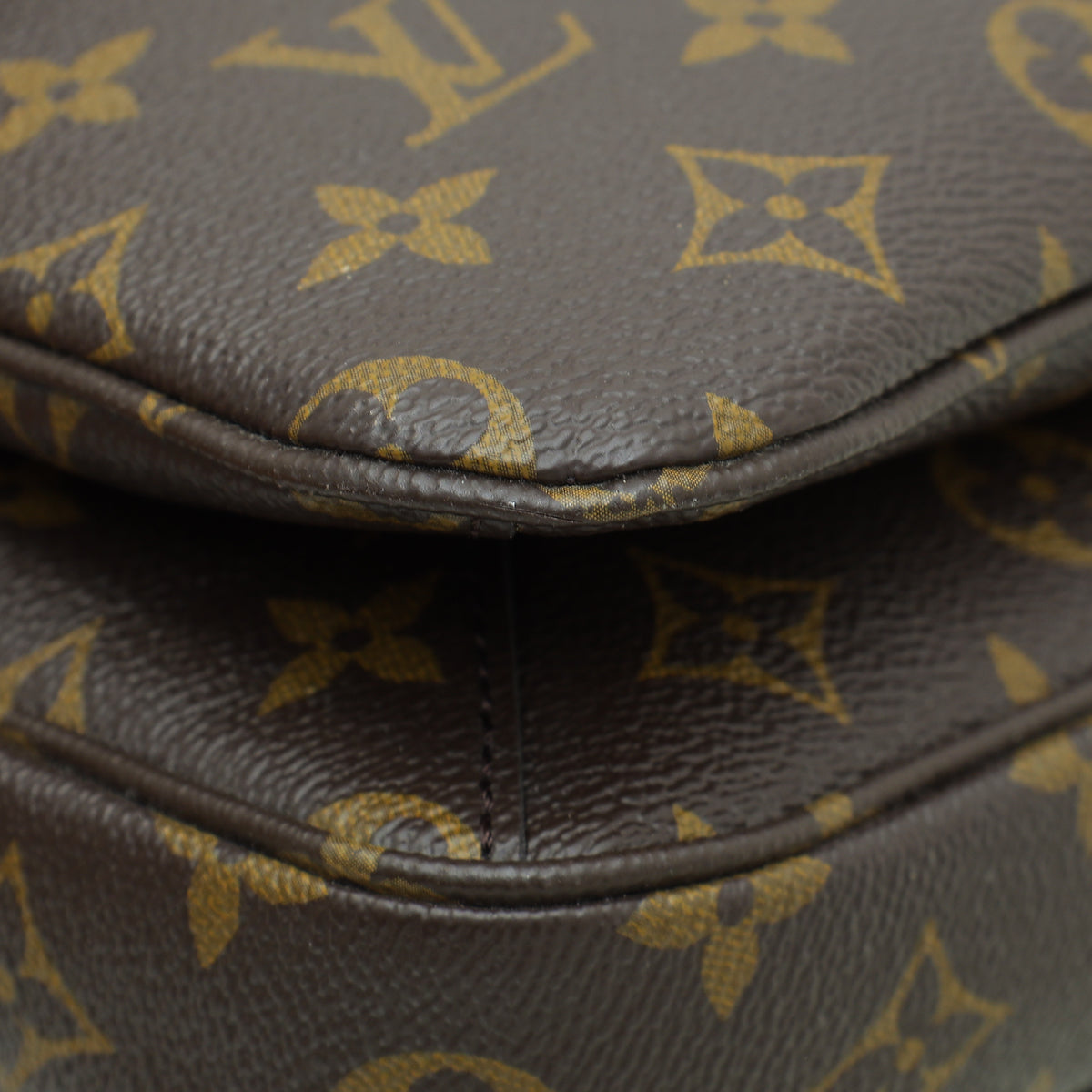 Louis Vuitton Monogram Pochette Metis Bag W/ Twilly