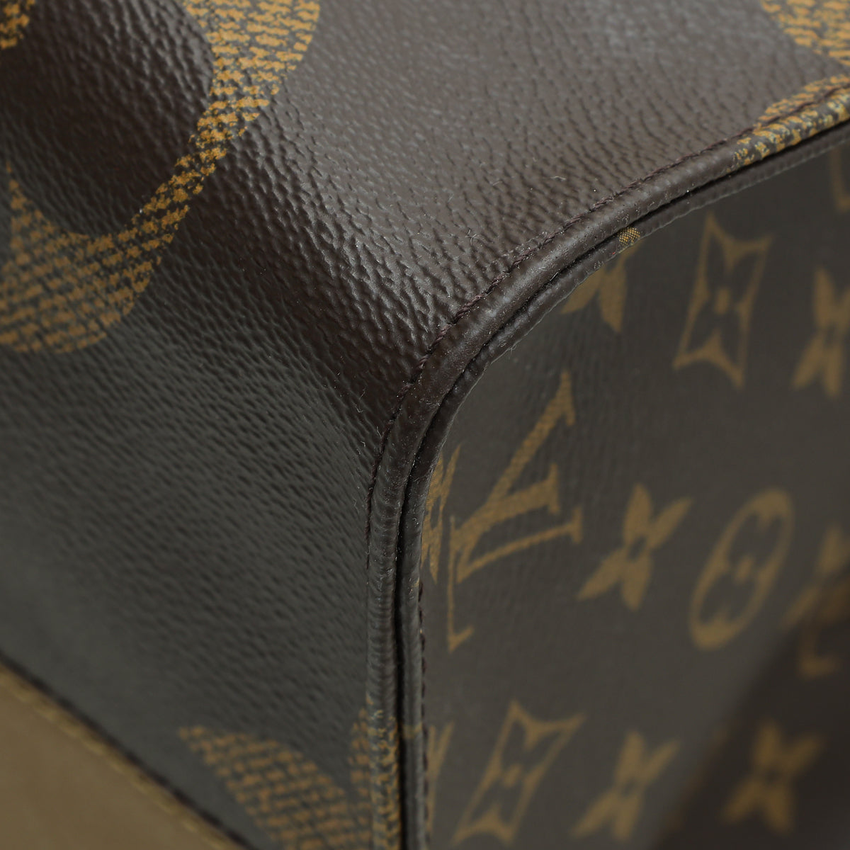 Louis Vuitton Monogram Reverse Onthego GM Bag