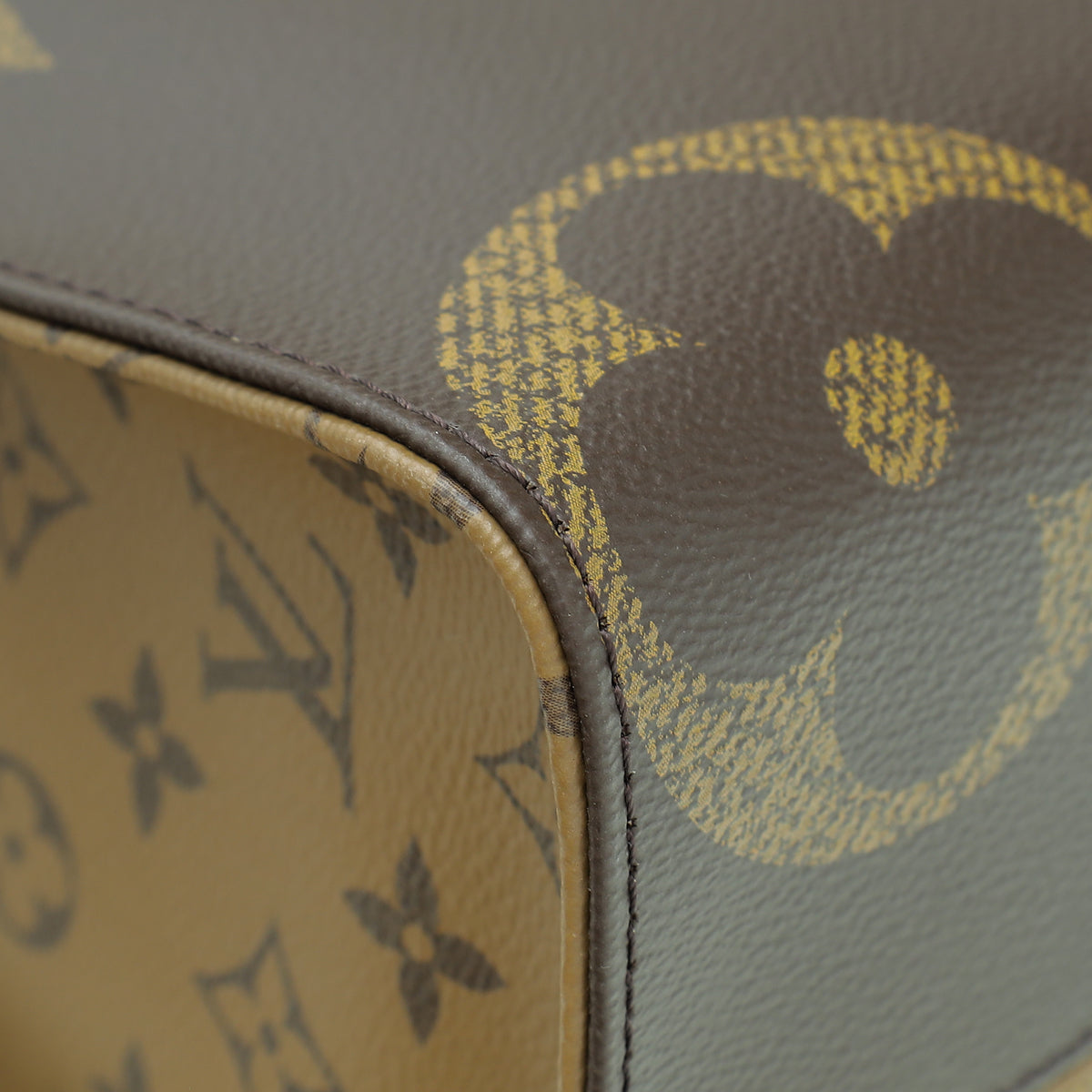 Louis Vuitton Monogram Reverse Onthego MM Bag