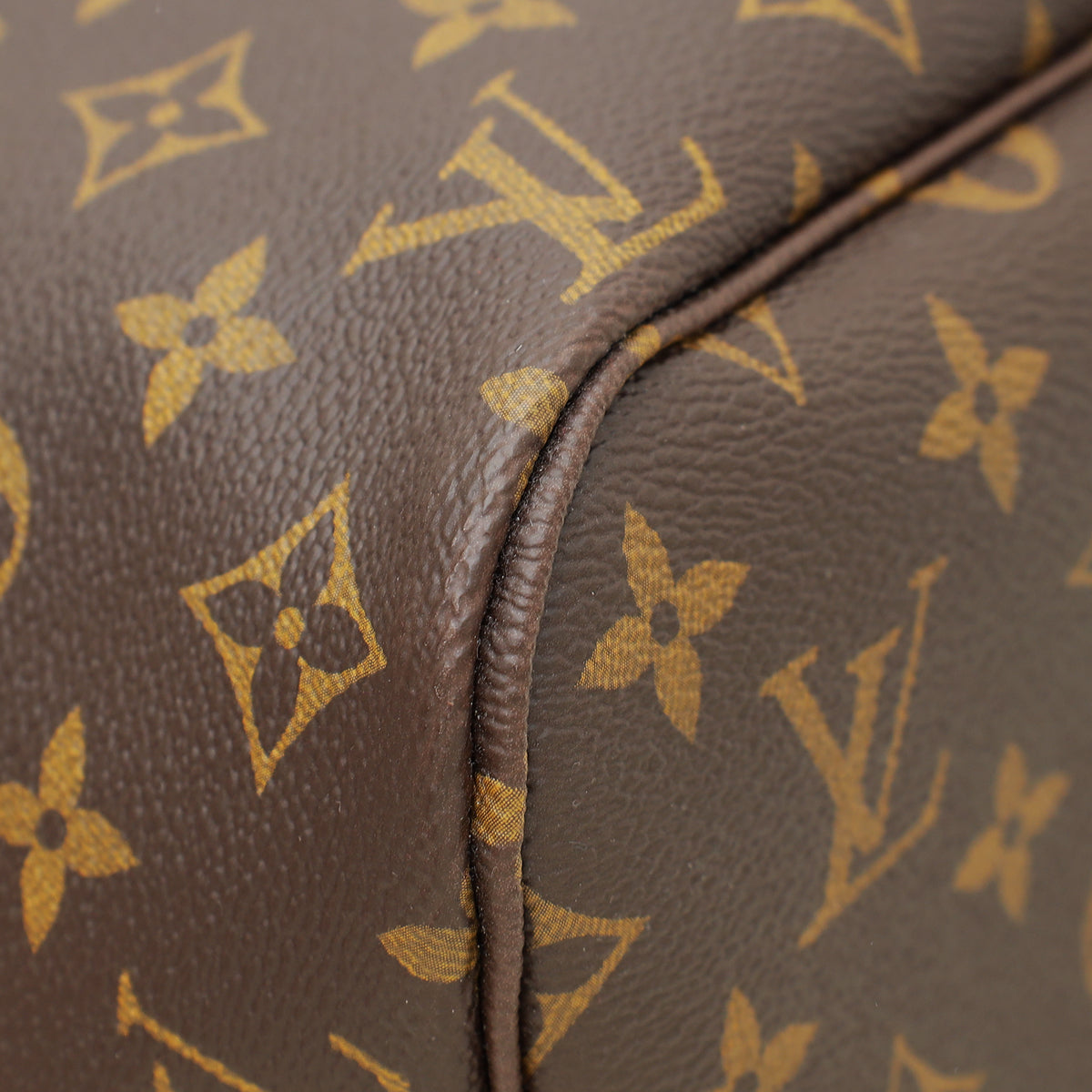 Louis Vuitton Monogram Neverfull MM Bag W/ Pouch