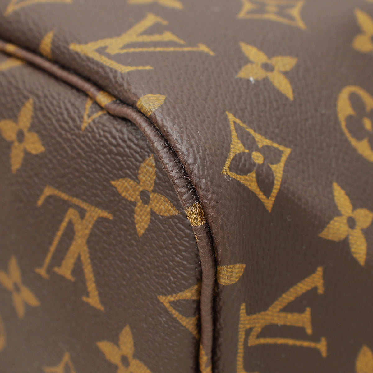 Louis Vuitton Monogram Neverfull MM Bag W/ Pouch