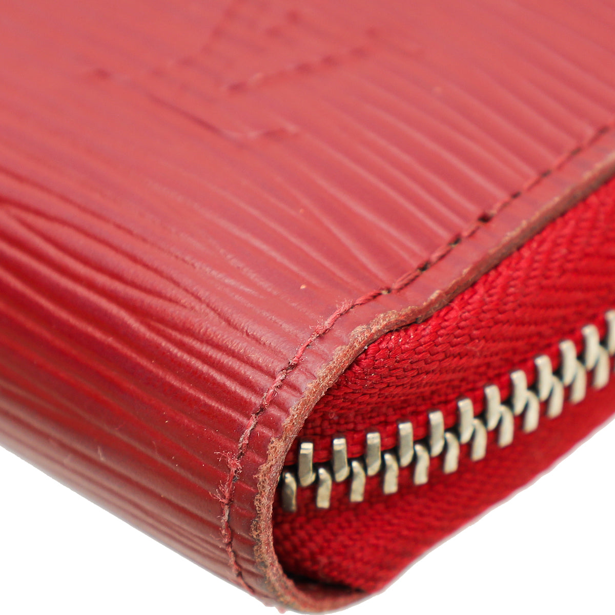 Louis Vuitton Rubis Zippy Wallet