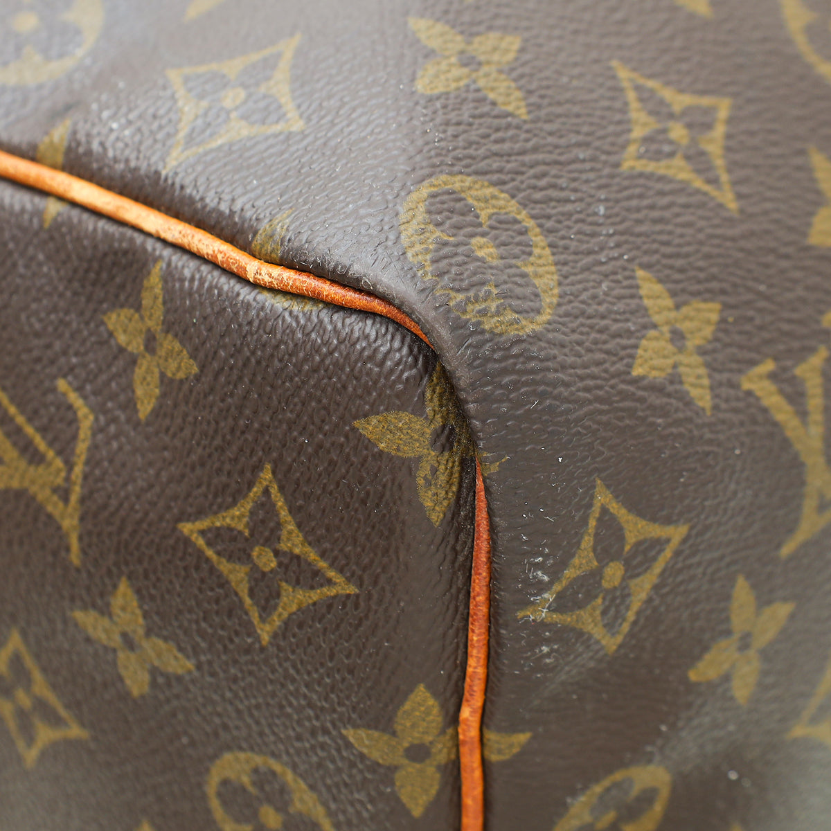 Louis Vuitton Monogram Keepall 50 Bag