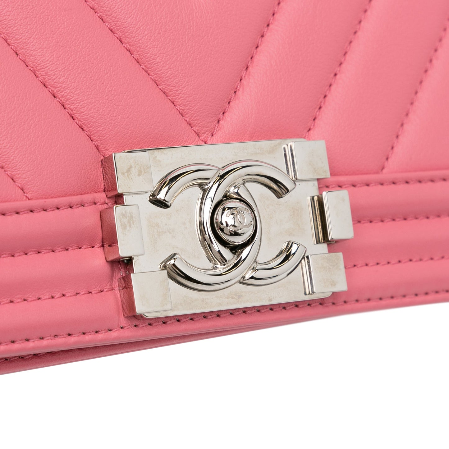 Chanel Boy Flap Medium Pink Chevron Lambskin Silver