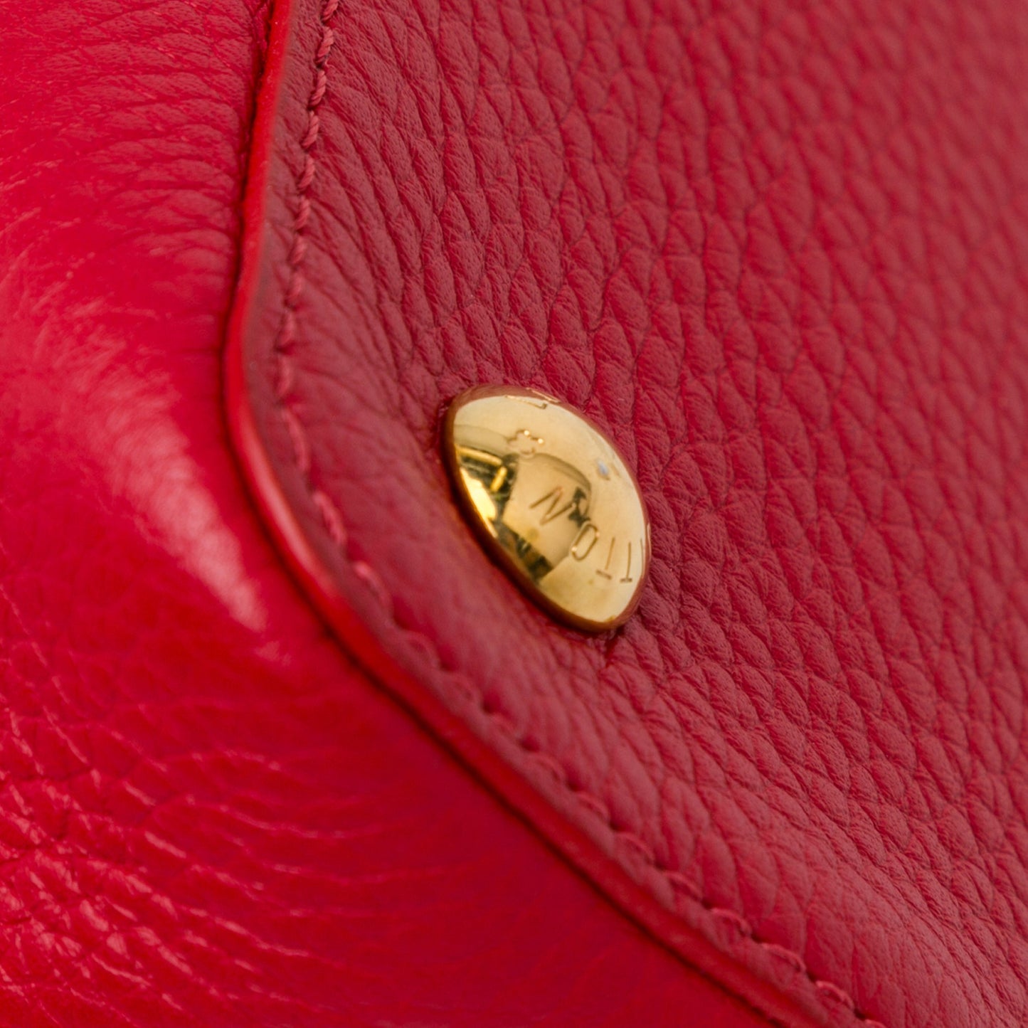 Louis Vuitton Capucines MM Red Taurillon Gold