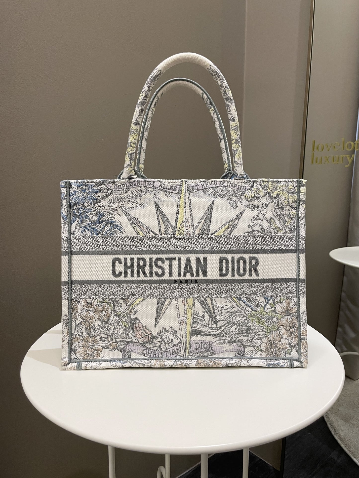 Dior Reve d'Infini Book Tote Ivory / Multicolor Embroidery