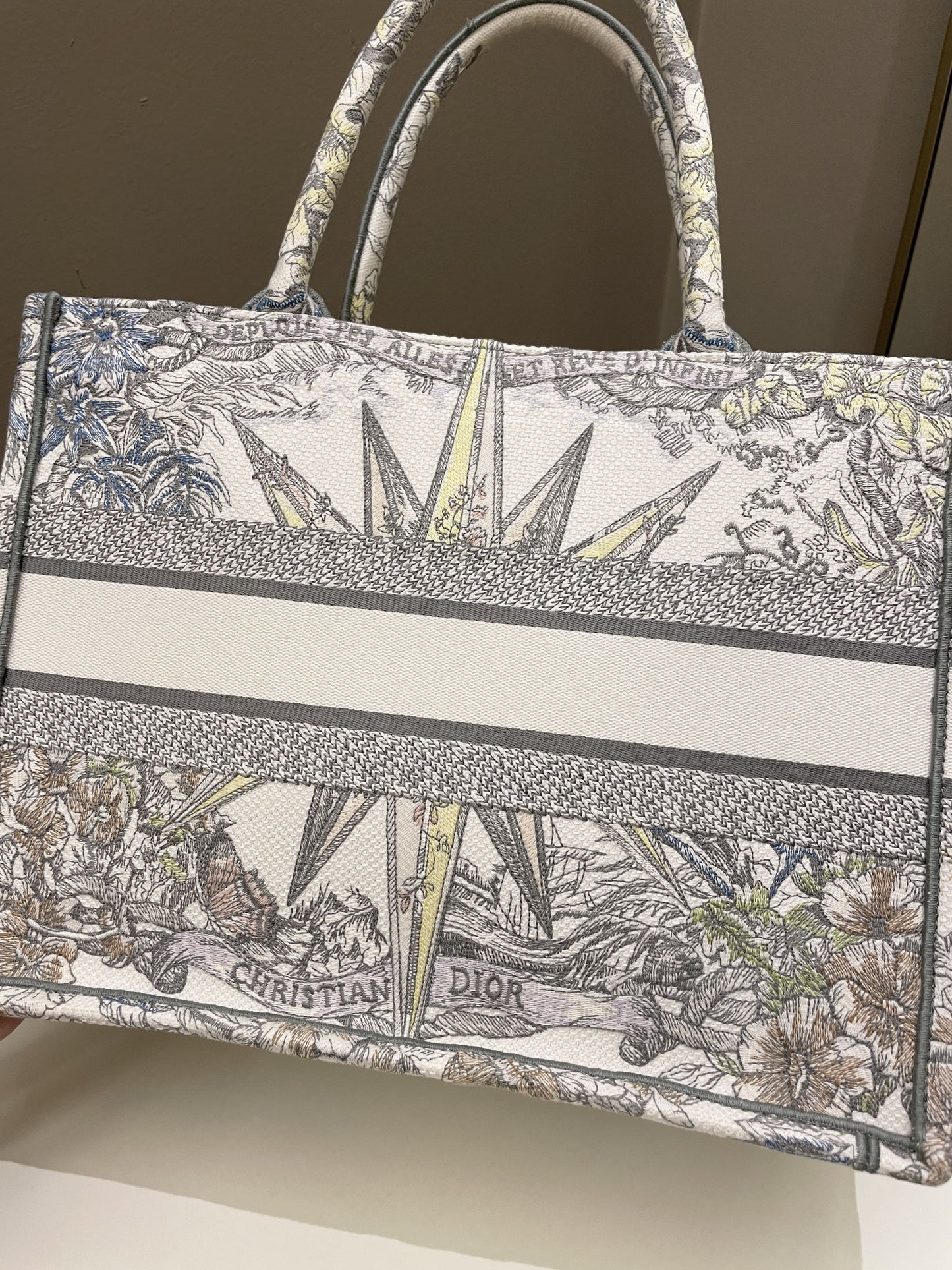 Dior Reve d'Infini Book Tote Ivory / Multicolor Embroidery