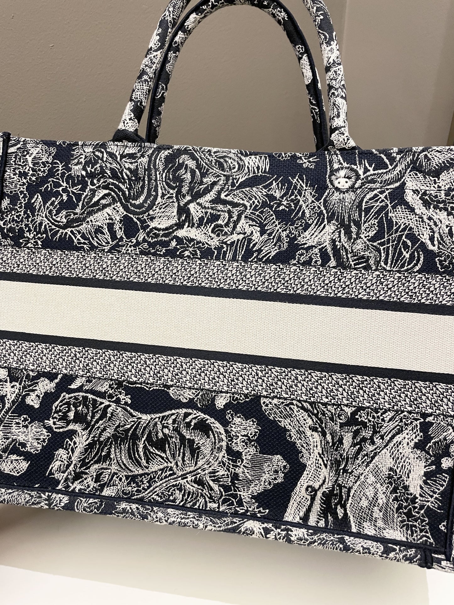 Dior Toile de Jouy Reverse Book Tote Blue / Ecru Embroidery