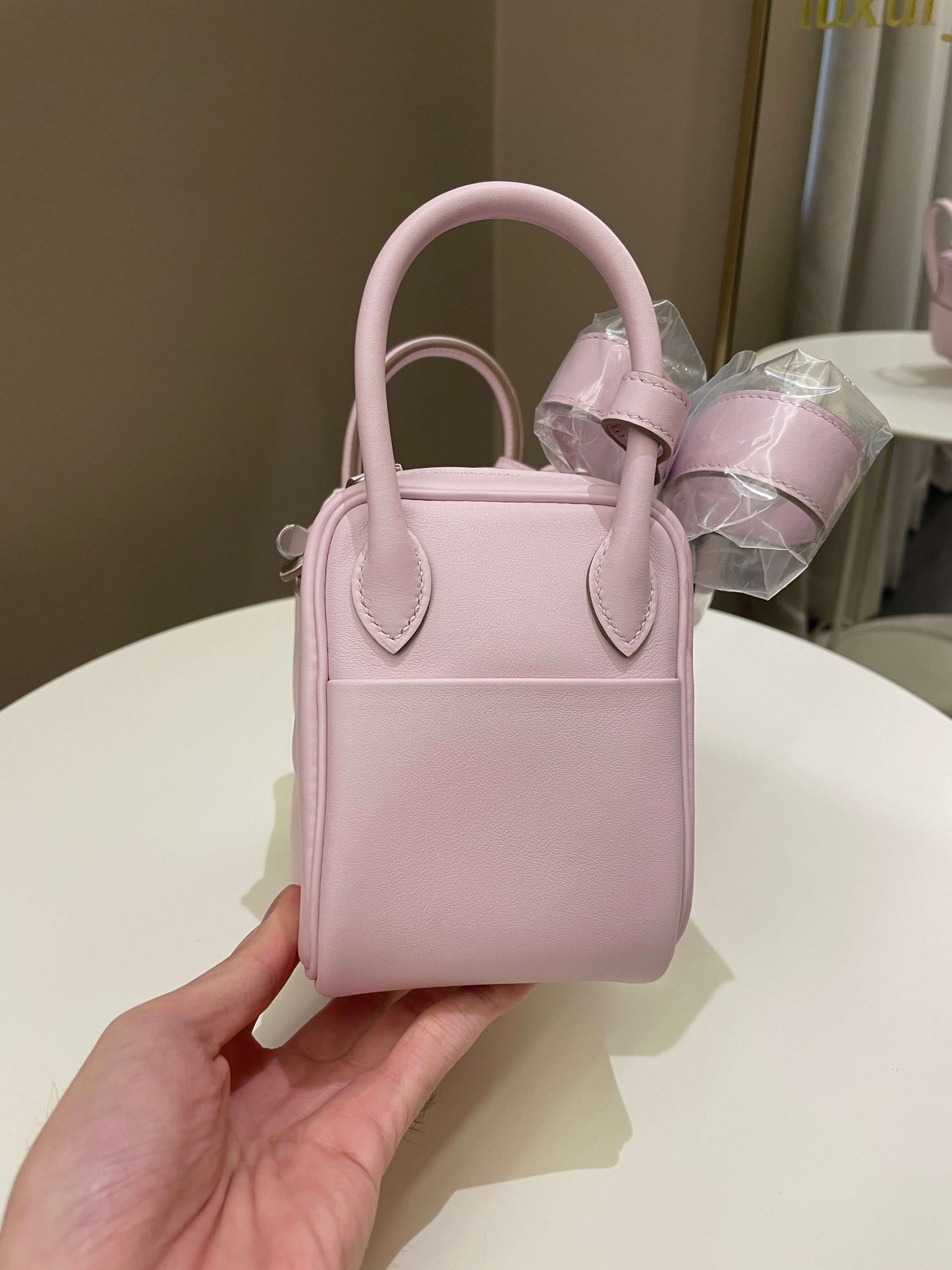 Hermes Mini Lindy Mauve Pale / Gold Swift