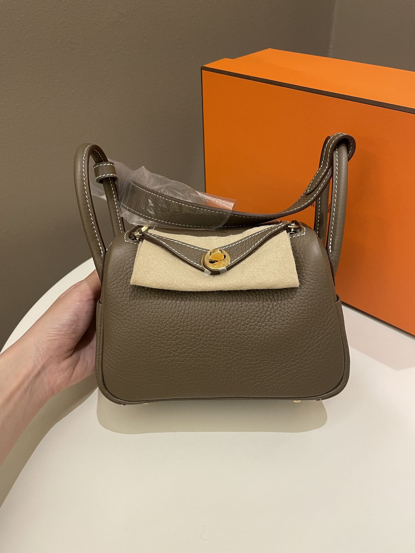 Hermes Mini Lindy Etoupe Clemence