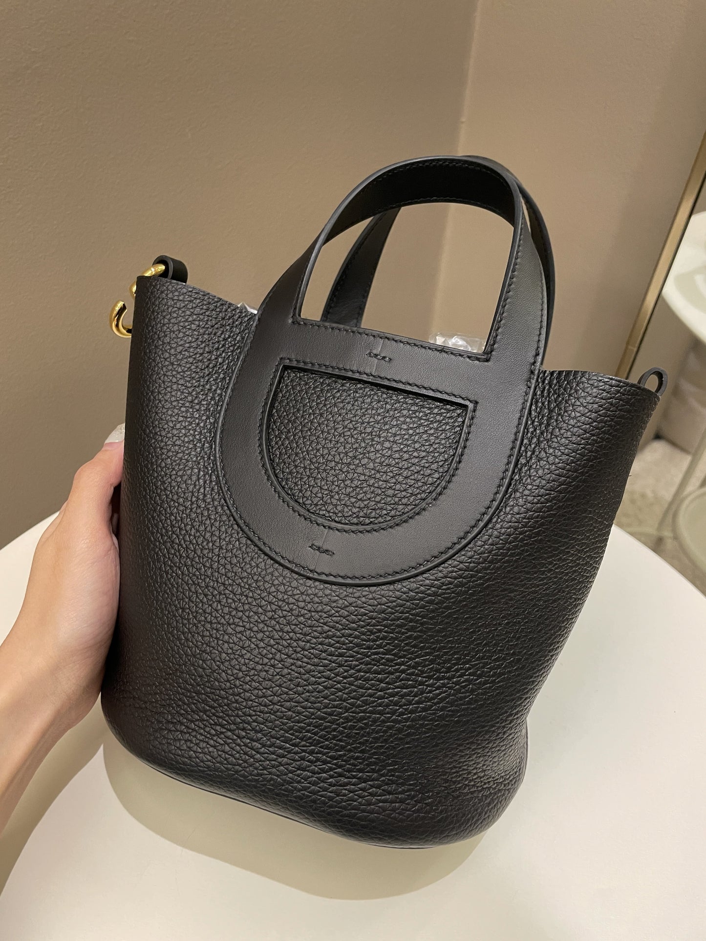 Hermes In The Loop 18 Black Clemence