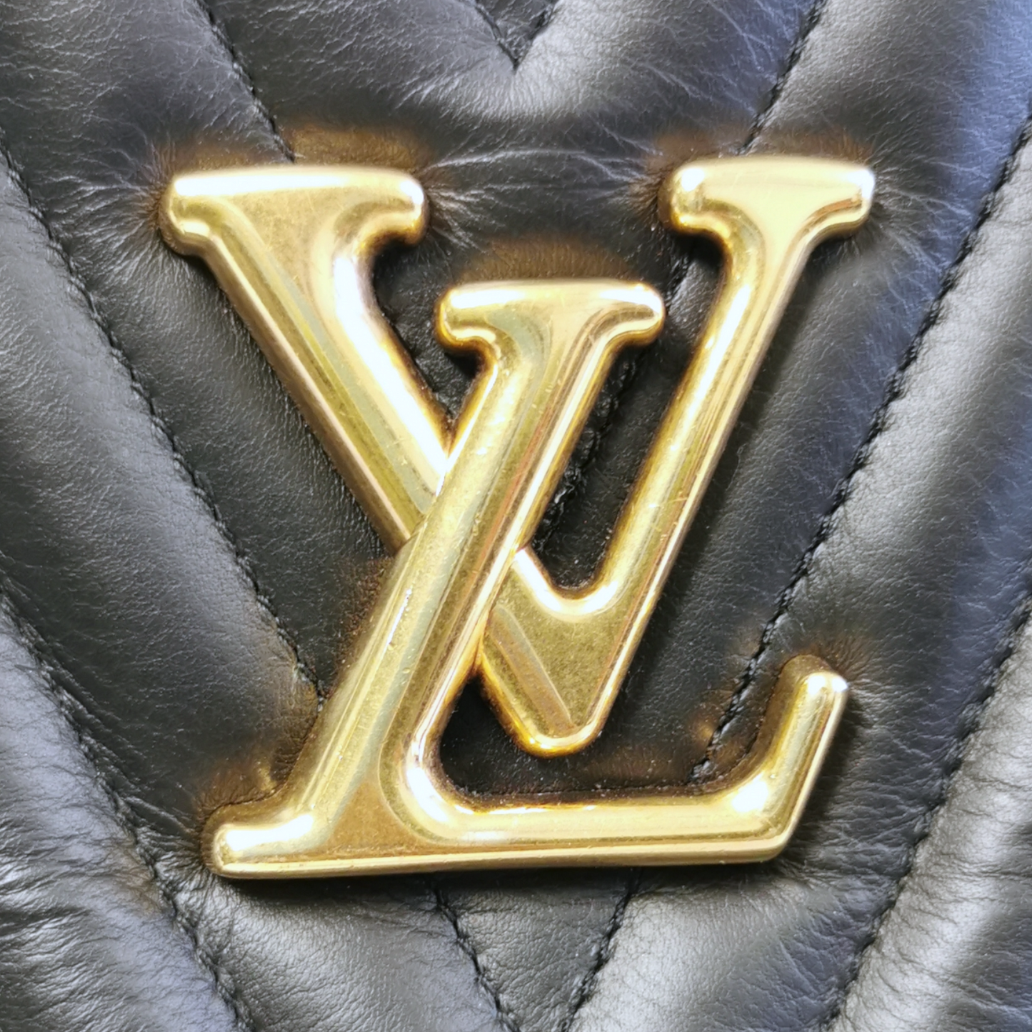 Louis Vuitton New Wave Chain Tote Bag