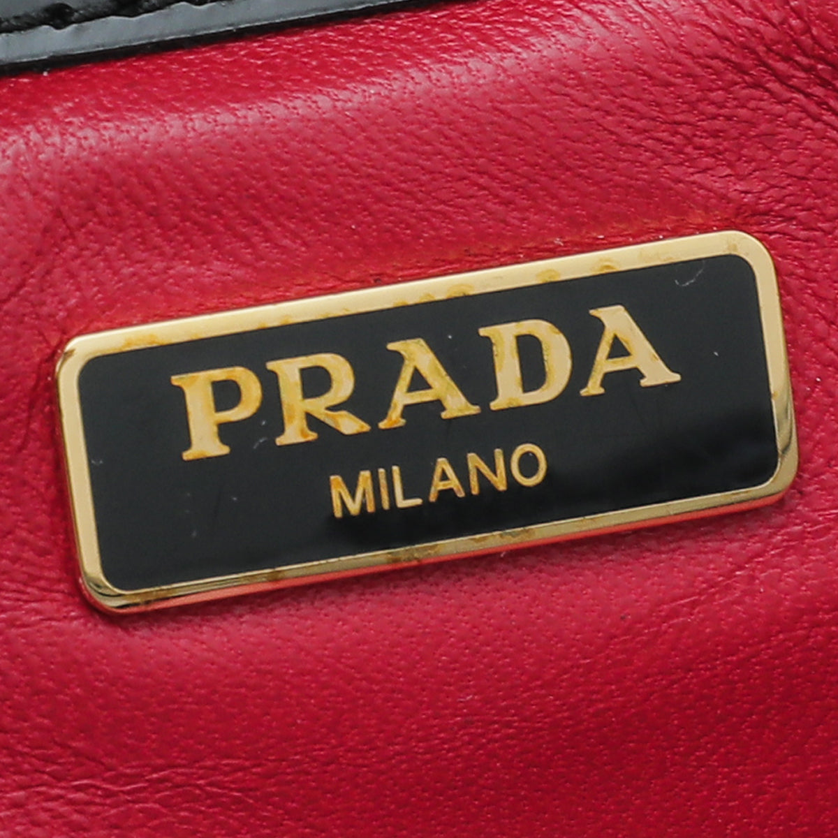 Prada Black Wallet On Chain