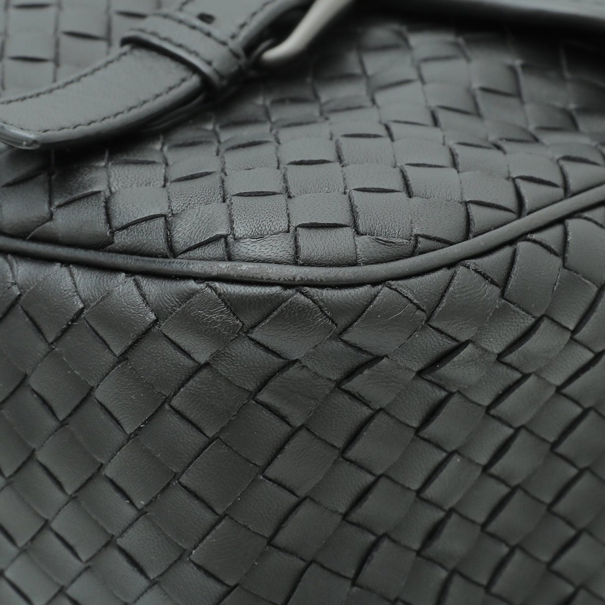 Bottega Veneta Black Intrecciato Nappa Messenger Bag