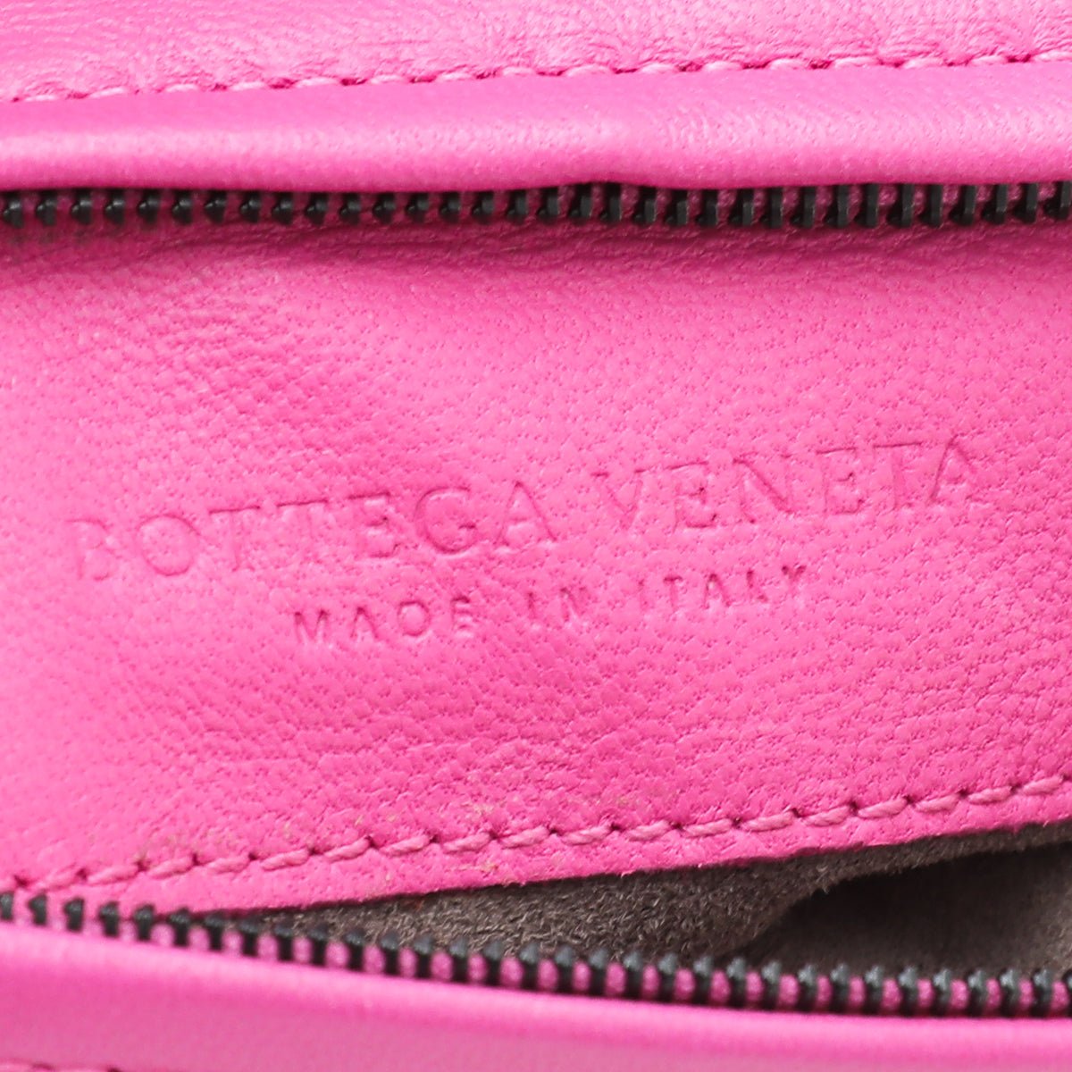 Bottega Veneta Fucsia Intrecciato Turnlock Clutch