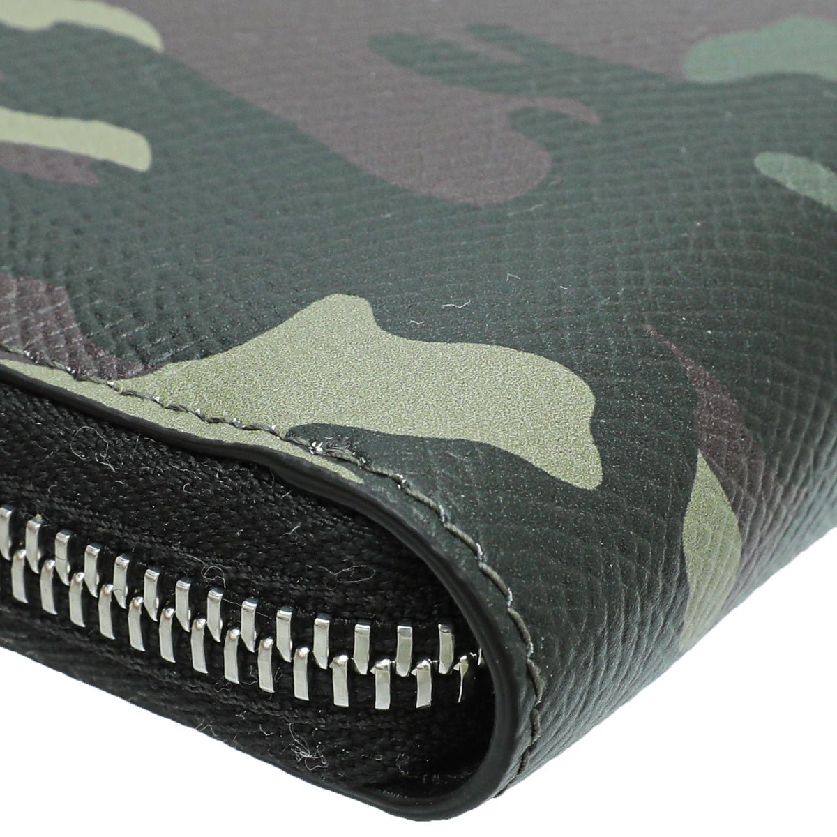 Burberry Mangrove Green Camouflage Daniels Zip-Around Wallet