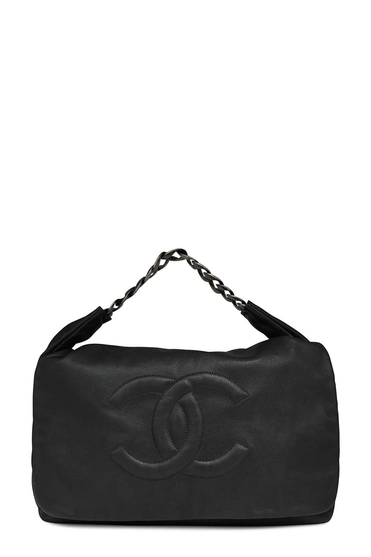 Caviar 31 Hobo Bag Black