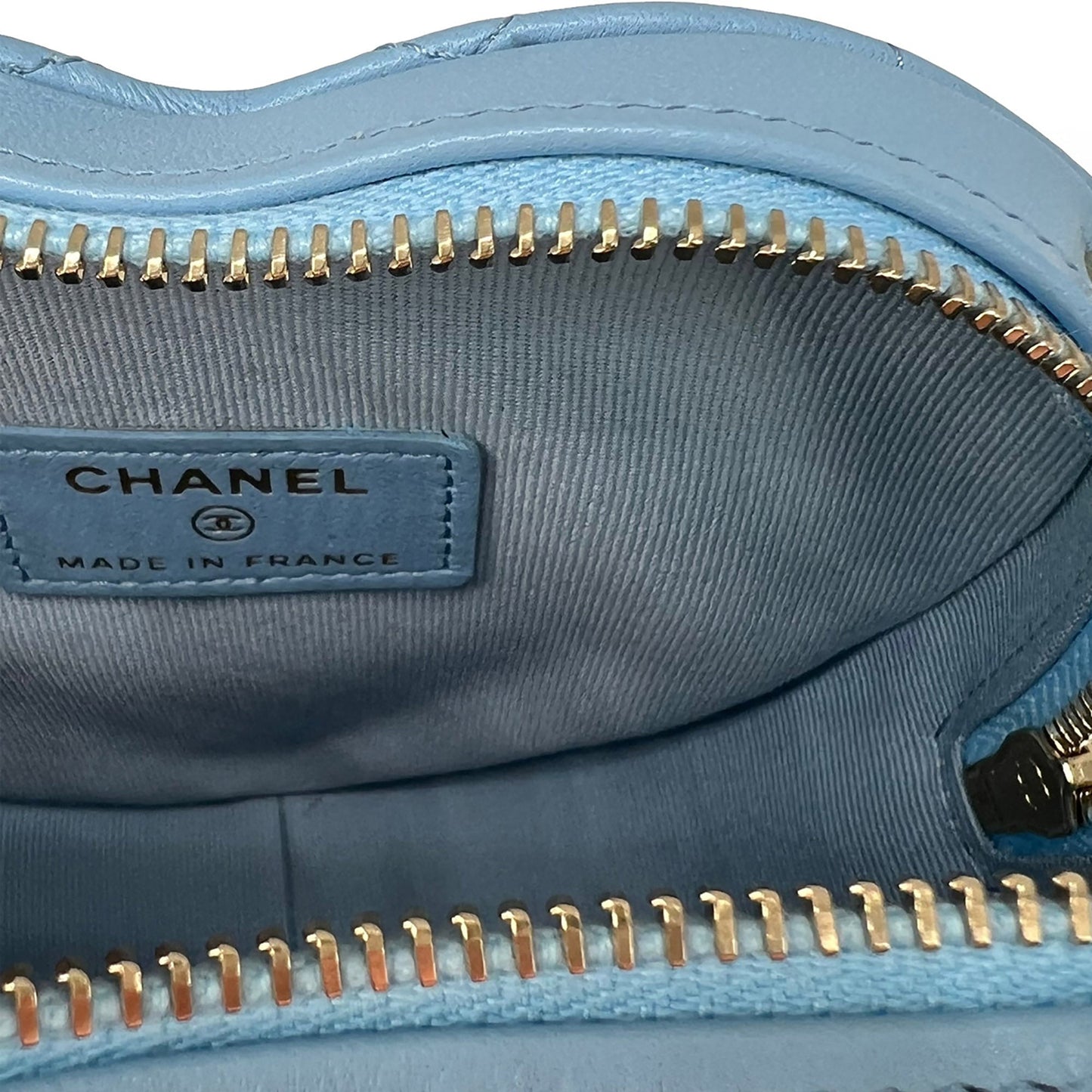 Chanel leather Medium heart bag light blue