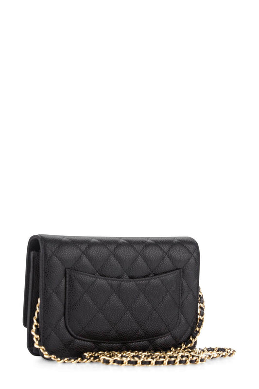 Quilted Caviar Classic Wallet on Chain Black