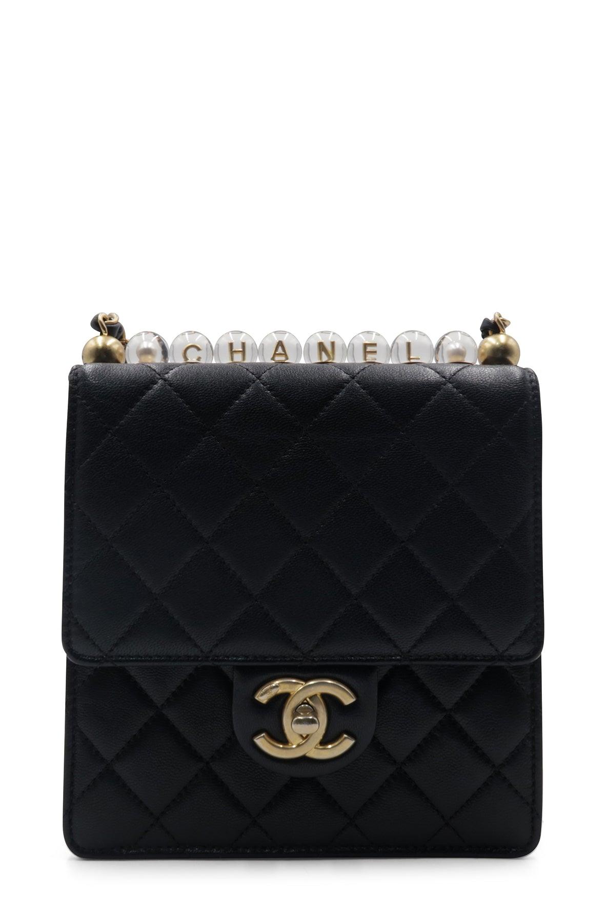 Small Pearl Logo Flap Bag Black