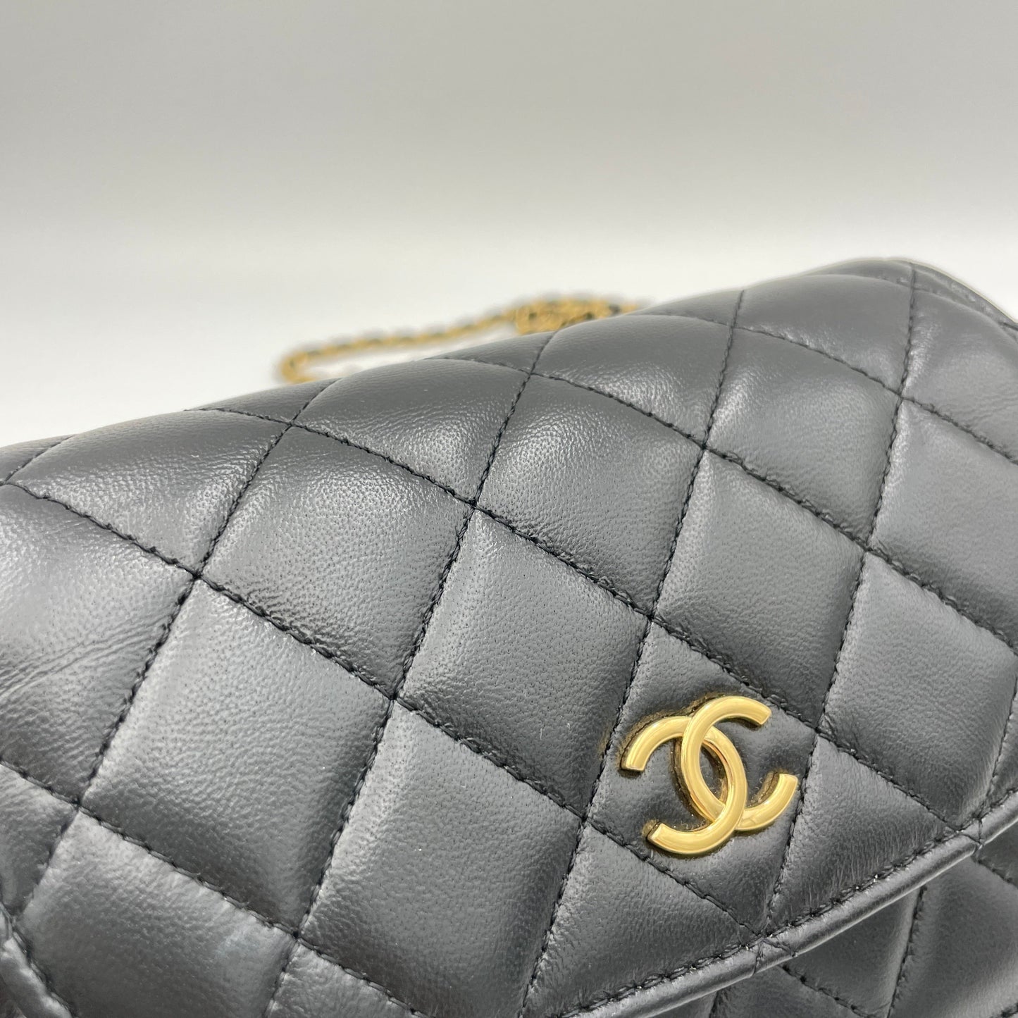 Quilted Flap Black Crossbody Bag in Lambskin, Gold hardware