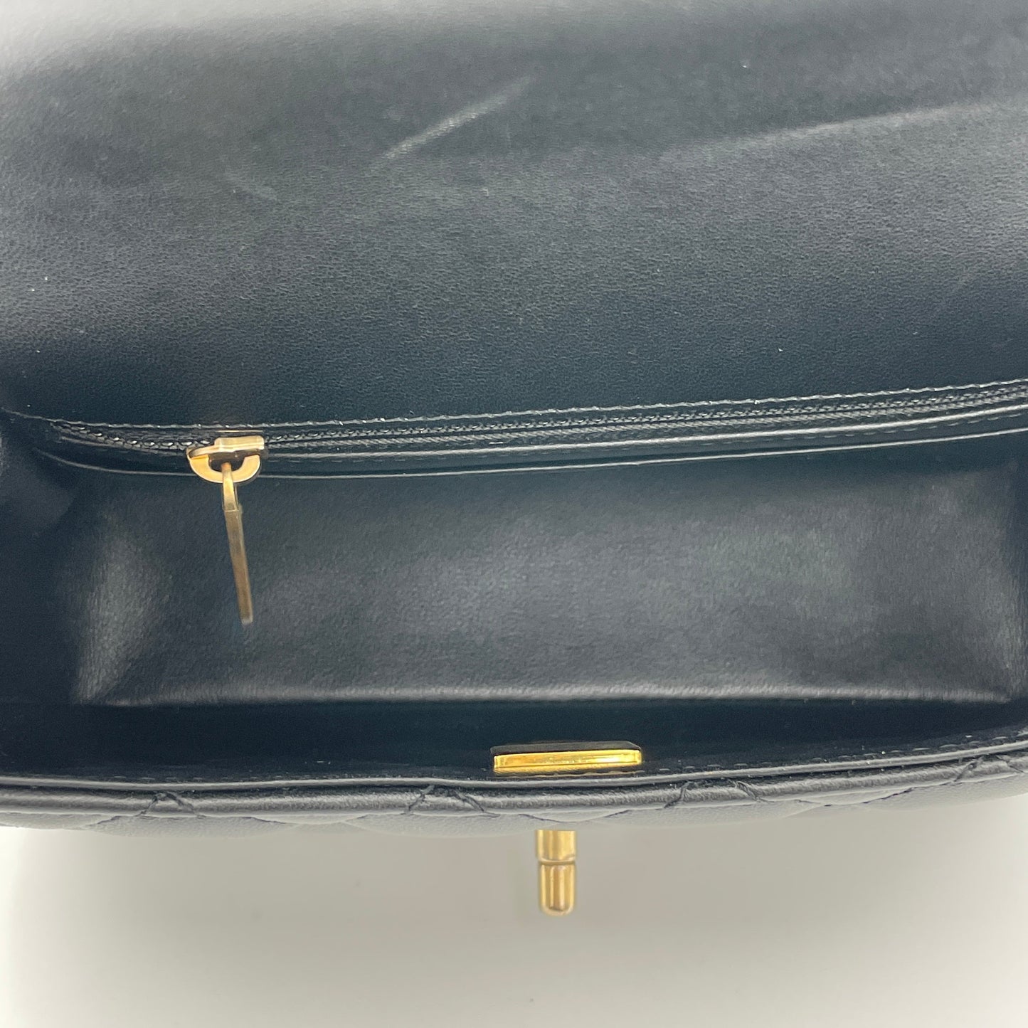 Square Flap Chain Black Crossbody Bag in Lambskin, Gold hardware