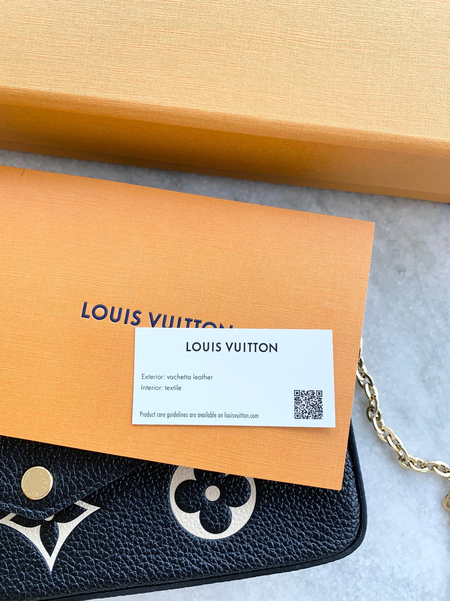 [SOLD]Louis Vuitton 2022 Pochette Felicie GM Bicolor Monogram Crossbody Bag