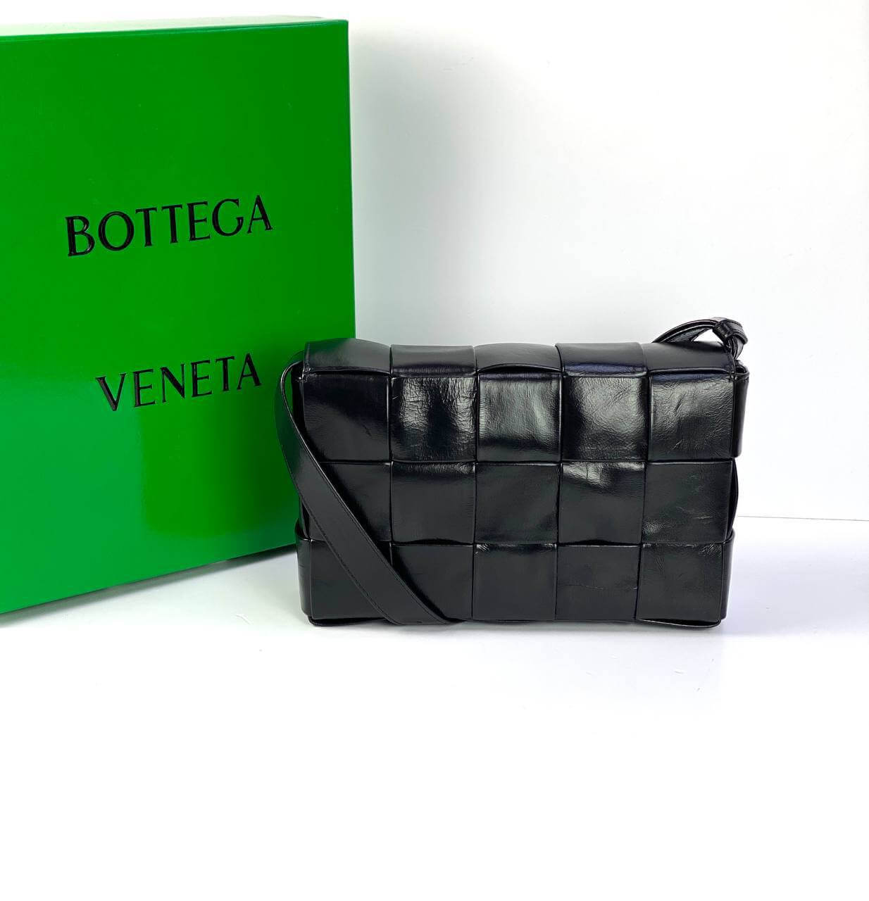 BOTTEGA VENETA Cassette black