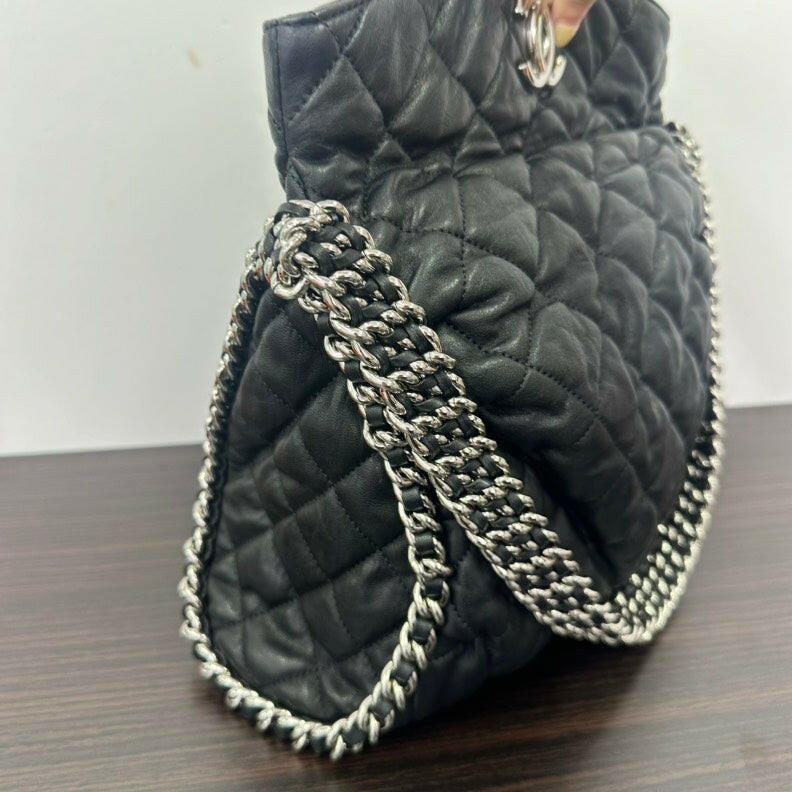 Chanel Black Leather Chain Shoulder Bag - Classic Quilted Medium Size Handbag