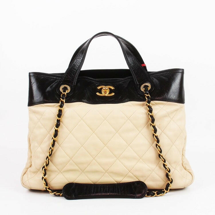 Chanel 12P Tote Bag Beige and Black Quilted Leather Medium Size.