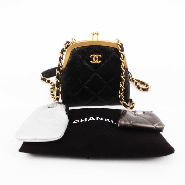 Chanel 22A Quilted Black Leather Chain Shoulder Bag