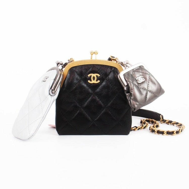 Chanel 22A Quilted Black Leather Chain Shoulder Bag